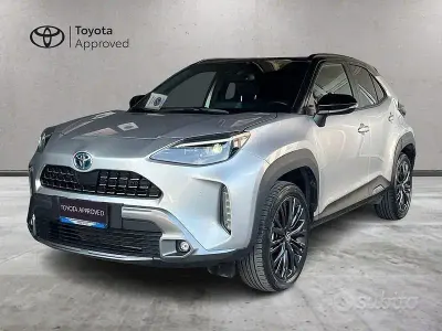 Usata Toyota Yaris Cross 116 CV (85 kW) 2023 Grigio SUV