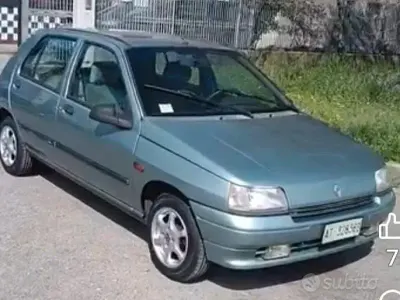 Usata Renault Clio 58 CV (42 kW) 1992 Utilitaria
