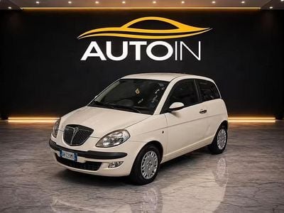 Usata Lancia Ypsilon 60 CV (44 kW) 2005 Bianco Utilitaria