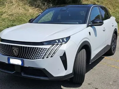 Usata Peugeot 3008 GT-line 150 CV (110 kW) 2025 SUV