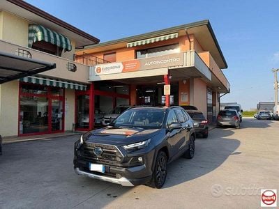 Usata Toyota RAV4 Hybrid 222 CV (163 kW) 2023 Grigio SUV