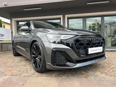 Usata Audi Q8 S-line plus 286 CV (210 kW) 2025 Grigio daytona pearleffekt SUV