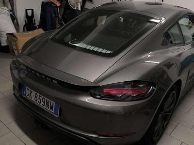 Usata Porsche 718 Cayman 299 CV (219 kW) 2022 Grigio Coupé