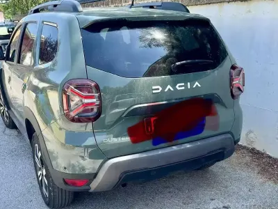 Usata Dacia Duster 101 CV (74 kW) 2023 Verde SUV