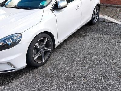 Usata Volvo V40 R-Design 120 CV (88 kW) 2013 Bianco Station wagon
