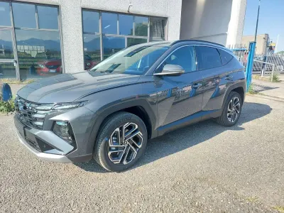 Nuova Hyundai Tucson 179 CV (131 kW) 2026 Ecotronic grey SUV