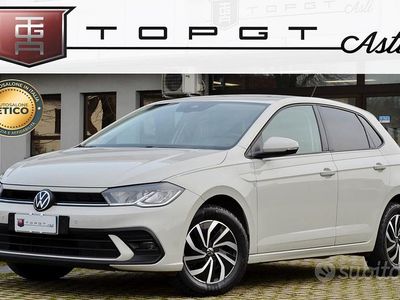 Usata VW Polo Life 95 CV (69 kW) 2023 Grigio Utilitaria