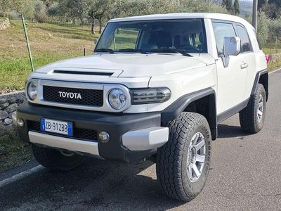 Usata Toyota FJ Cruiser 272 CV (200 kW) 2014 Bianco SUV