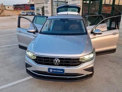 Usata VW Tiguan Life 150 CV (110 kW) 2023 Grigio SUV