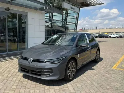Nouvelle VW Golf VIII Edition 116 ch (85 kW) 2026 Gris Berline