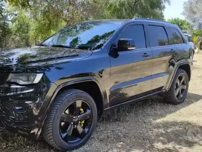 Second-hand Jeep Cherokee 250 CP (183 kW) 2013 Negru SUV