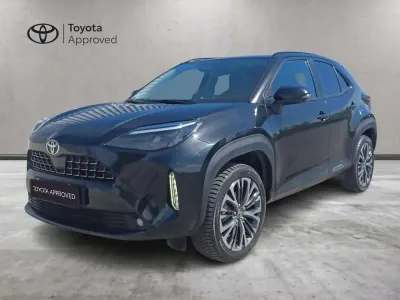 Usata Toyota Yaris Cross Lounge 130 CV (95 kW) 2024 Nero SUV