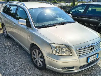 Usata Toyota Avensis