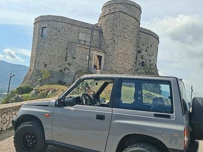 Usata Suzuki Vitara 75 CV (55 kW) 1989 Grigio SUV