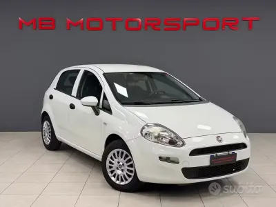 Usata Fiat Punto Street 69 CV (50 kW) 2016 Bianco Utilitaria