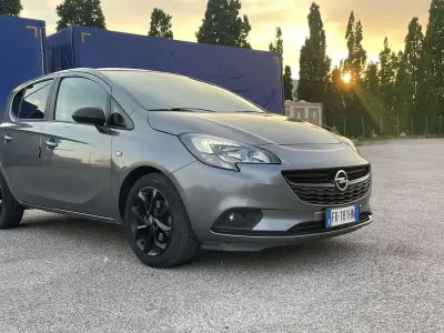 Usata Opel Corsa Edition 90 CV (66 kW) 2018 Grigio Utilitaria
