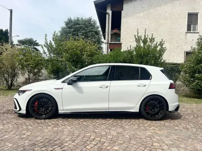 Usata VW Golf VII GTI 245 CV (180 kW) 2021 Bianco Utilitaria
