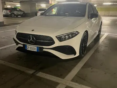 Usata Mercedes A180 AMG 116 CV (85 kW) 2023 Bianco Berlina