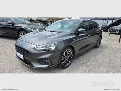 Usata Ford Focus ST-Line 120 CV (88 kW) 2020 Grigio Berlina