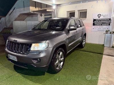 Usata Jeep Grand Cherokee Overland 241 CV (177 kW) 2011 Grigio SUV