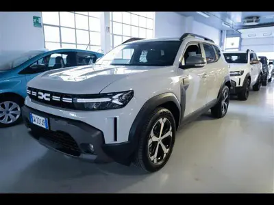 Usata Dacia Duster Journey 140 CV (102 kW) 2024 Grigio chiaro SUV