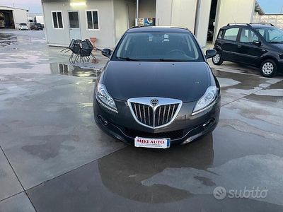 Usata Lancia Delta 120 CV (88 kW) 2008 Grigio Utilitaria