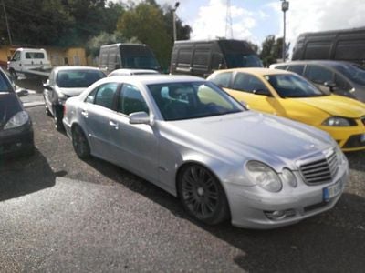 Usata Mercedes E320 Avantgarde 224 CV (164 kW) 2008 Argento Berlina