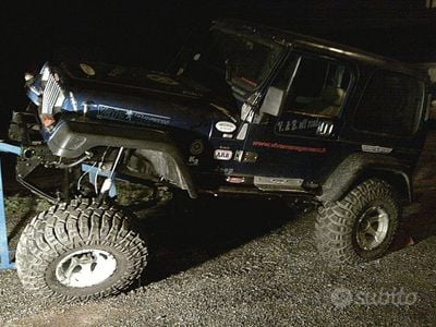 Usata Jeep Wrangler 190 CV (139 kW) 1988 Blu SUV
