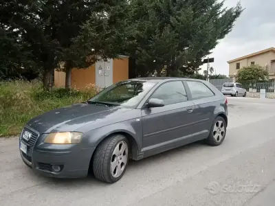 Usata Audi A3 140 CV (102 kW) 2005 Grigio Utilitaria