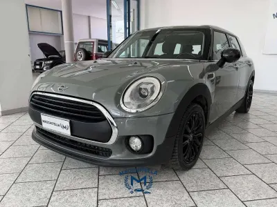 Usata Mini One Clubman 102 CV (75 kW) 2019 Grigio Station wagon