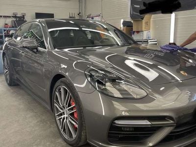 Porsche Panamera Turbo