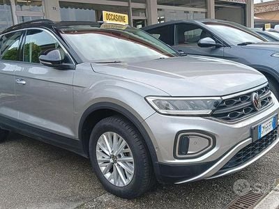 Usata VW T-Roc Life 110 CV (80 kW) 2023 Grigio SUV