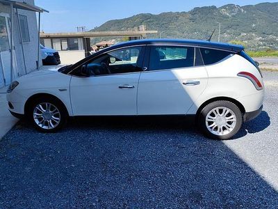 Usata Lancia Delta 120 CV (88 kW) 2010 Bianco Utilitaria