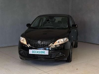 Usata Lancia Ypsilon Silver 70 CV (51 kW) 2023 Nero Utilitaria