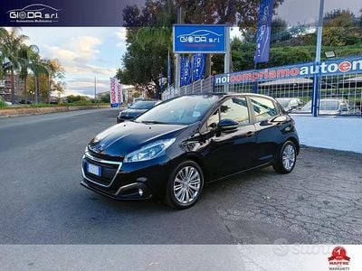 Usata Peugeot 208 74 CV (54 kW) 2017 Blu Utilitaria