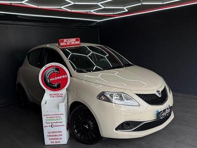 Usata Lancia Ypsilon Platinum 95 CV (69 kW) 2016 Beige Utilitaria