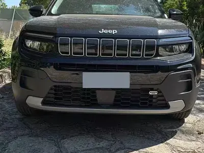 Usata Jeep Avenger EV Altitude 61 kW (84 CV) 2024 Nero SUV