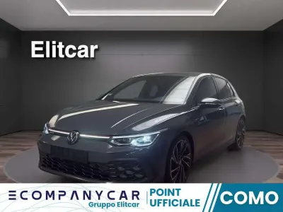 Usata VW Golf VIII GTI 245 CV (180 kW) 2024 Grigio delfino met. Berlina
