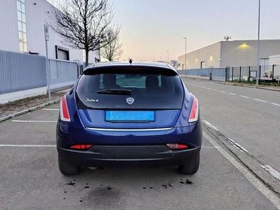 Usata Lancia Delta 120 CV (88 kW) 2008 Utilitaria