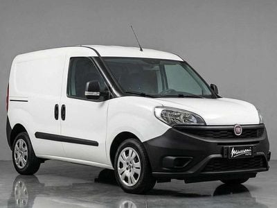 Usata Fiat Doblò Lounge 95 CV (69 kW) 2021 Bianco Monovolume
