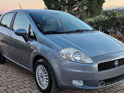 Usata Fiat Grande Punto Active 75 CV (55 kW) 2006 Grigio Utilitaria