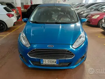 Usata Ford Fiesta Business Edition 95 CV (69 kW) 2016 Blu Utilitaria