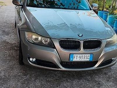 Usata BMW 318 2009 Marrone Berlina