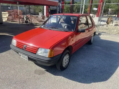 Usata Peugeot 205 42 CV (30 kW) 1989 Berlina