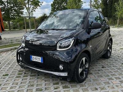 Begagnad Smart ForTwo Coupé Passion 41 kW (56 HK) 2020 Svart Halvkombi