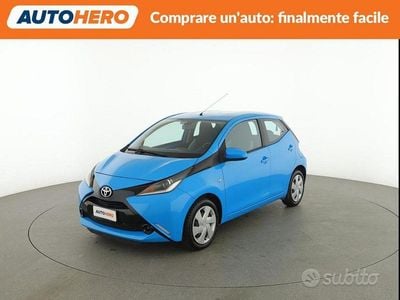 Usata Toyota Aygo Cool 69 CV (50 kW) 2016 Blu Utilitaria