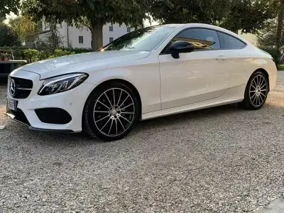Usata Mercedes C220 170 CV (125 kW) 2016 Bianco
