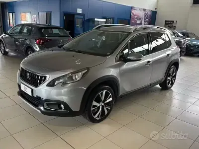 Begagnad Peugeot 2008 Allure 110 HK (80 kW) 2016 Grå SUV