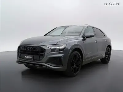 Usata Audi Q8 Sport 340 CV (250 kW) 2021 Grigio daytona perla SUV