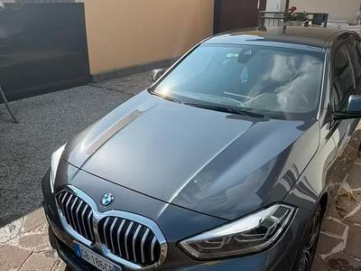 Usata BMW 118 M Sport 136 CV (100 kW) 2020 Grigio Utilitaria